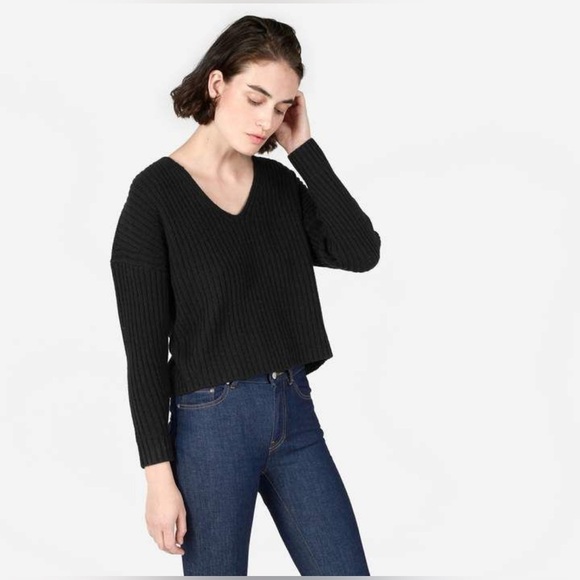 Everlane Black Ribbed V-Neck Cropped Wool Cashmere Sweater Sz L - Picture 1 of 7